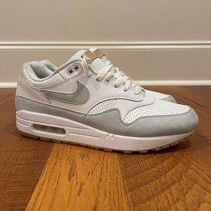 Nike Air Max 1 Mens Size 10.5 White Platinum Gum Bottom